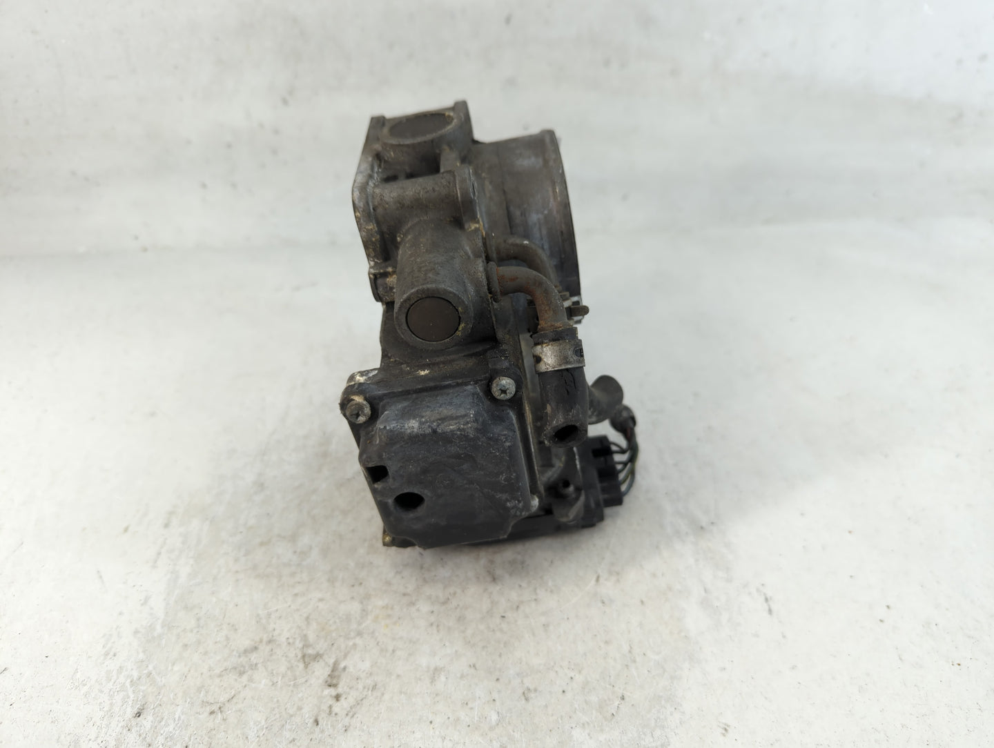 2008-2012 Honda Accord Throttle Body Fits Fits 2008 2009 2010 2011 2012 OEM Used Auto Parts - Oemusedautoparts1.com