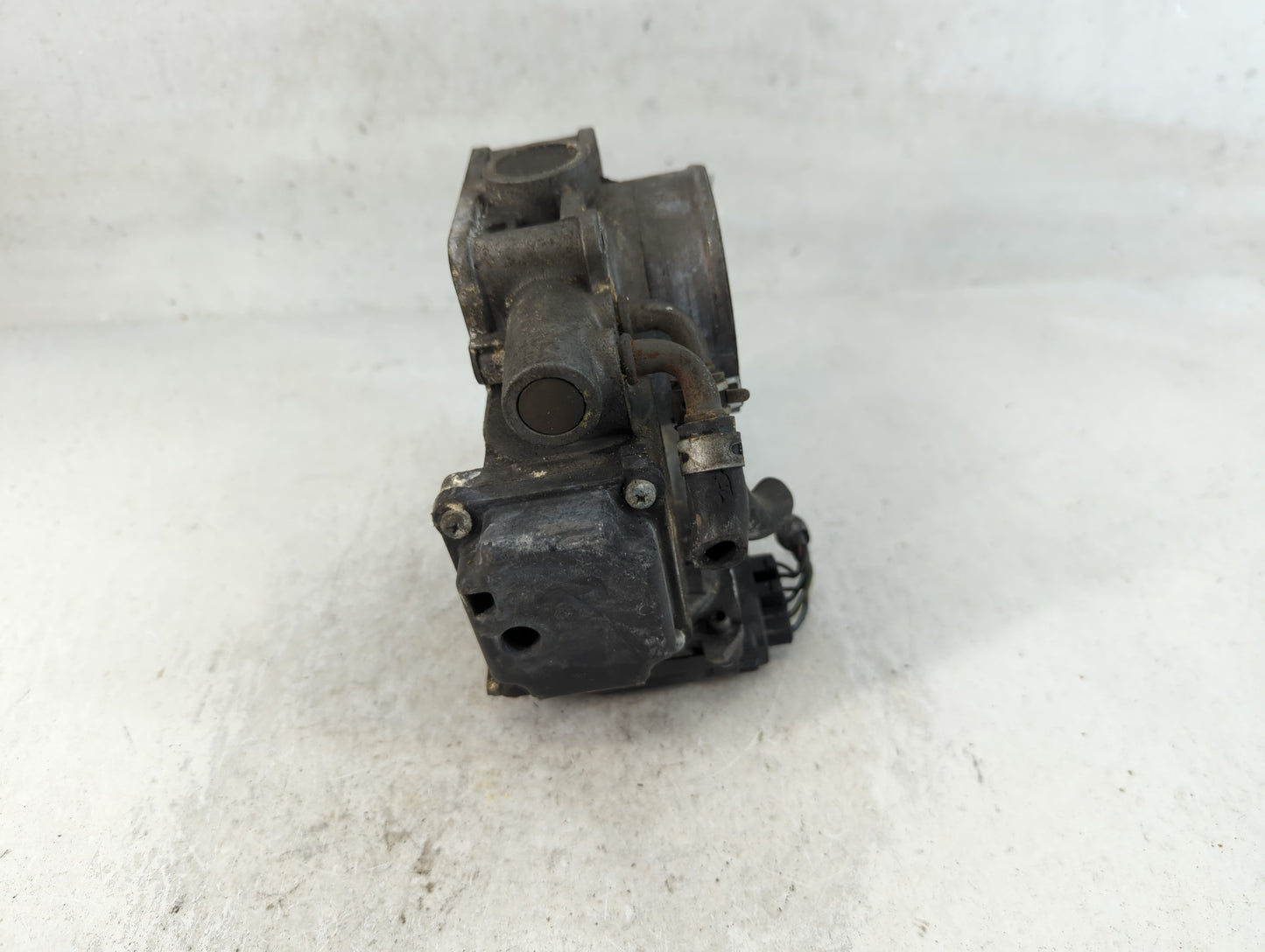 2008-2012 Honda Accord Throttle Body Fits Fits 2008 2009 2010 2011 2012 OEM Used Auto Parts - Oemusedautoparts1.com