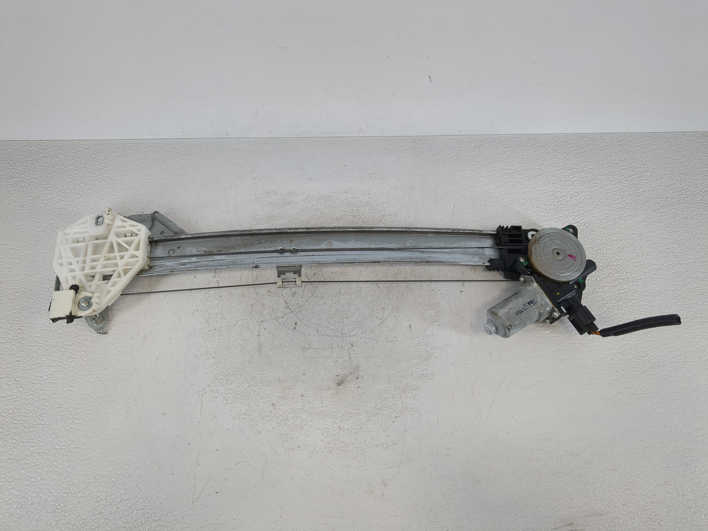 2008-2012 Honda Accord Driver Left Front Window Regulator - Oemusedautoparts1.com