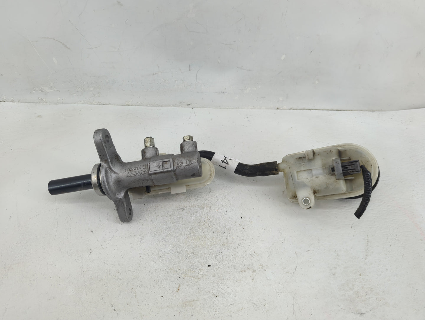 2012-2015 Honda Civic Brake Master Cylinder - Oemusedautoparts1.com