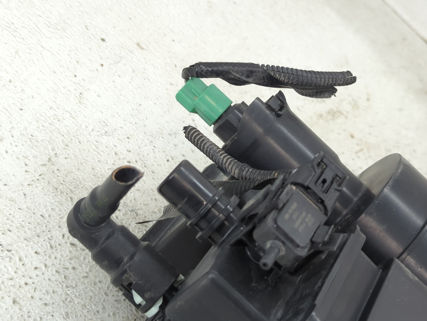 2012 Honda Civic Fuel Vapor Charcoal Canister - Oemusedautoparts1.com