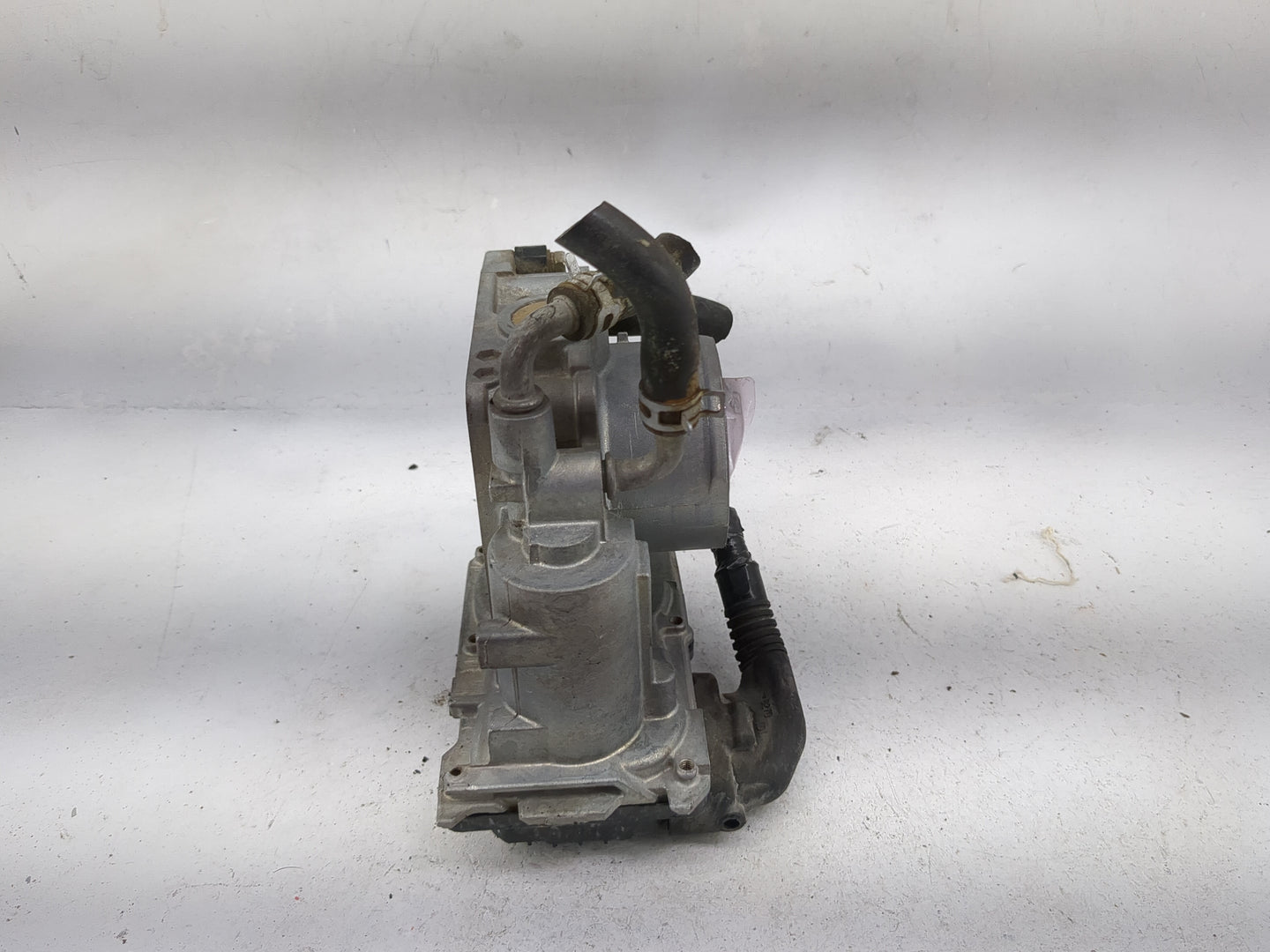 2012-2015 Honda Civic Throttle Body P/N:GMF3B Fits Fits 2012 2013 2014 2015 2016 2017 2018 2019 2020 2021 2022 OEM Used Auto