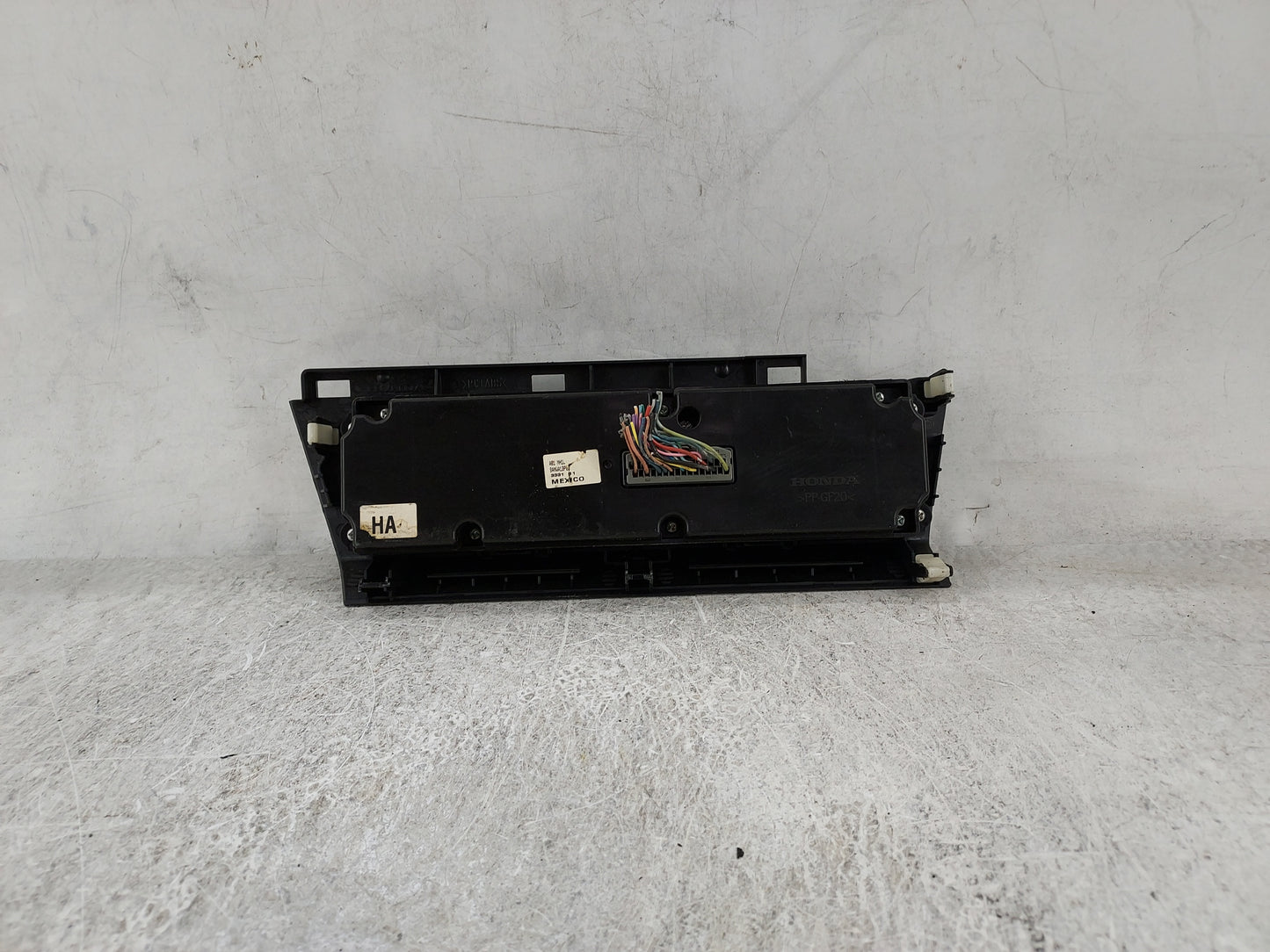 2012 Honda Civic Climate Control Module Temperature AC/Heater Replacement P/N:SANWA1BP68 A01 NH1L Fits OEM Used Auto Parts -