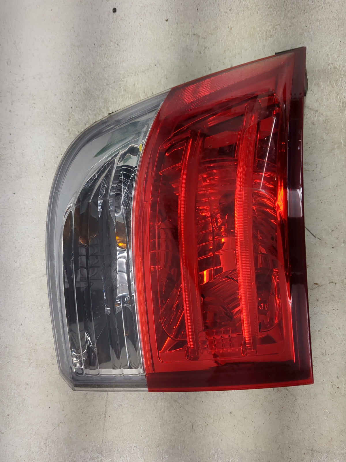 2012-2012 Honda Civic Driver Left Side Deck Lid Mounted Tail Light - Oemusedautoparts1.com