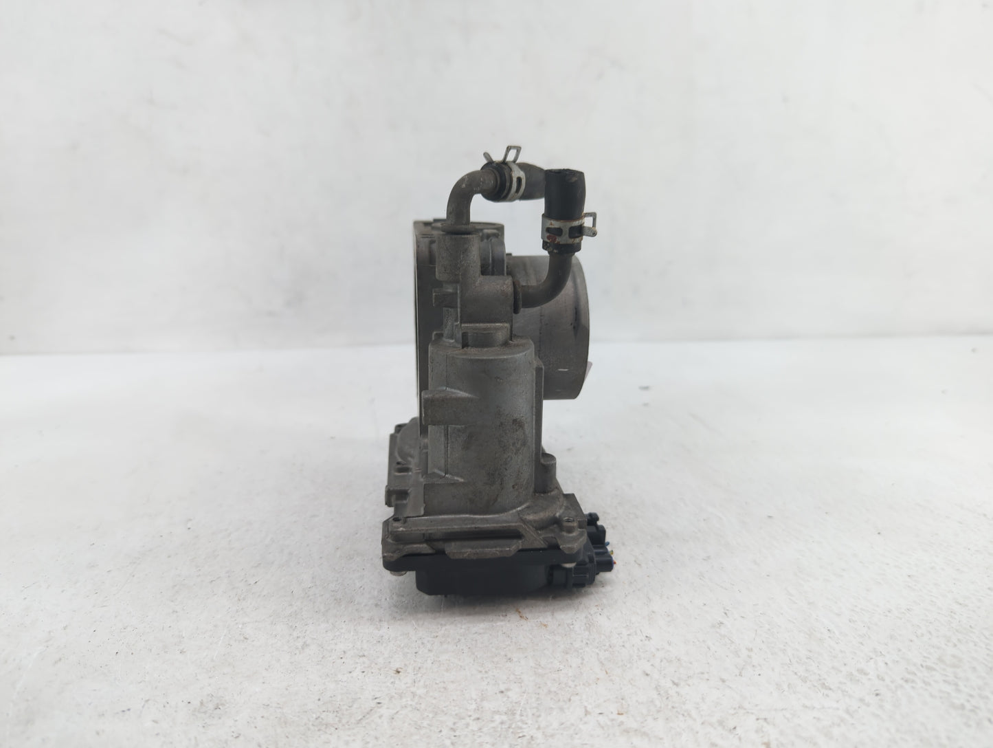 2012-2015 Honda Civic Throttle Body P/N:GMA3A 288770, GMF3B Fits Fits 2012 2013 2014 2015 2016 2017 2018 2019 OEM Used Auto 