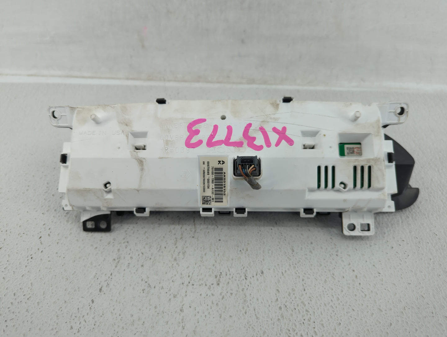 2012 Honda Civic Radio AM FM Cd Player Receiver Replacement P/N:78100-TR0-A132-M1 Fits OEM Used Auto Parts - Oemusedautopart