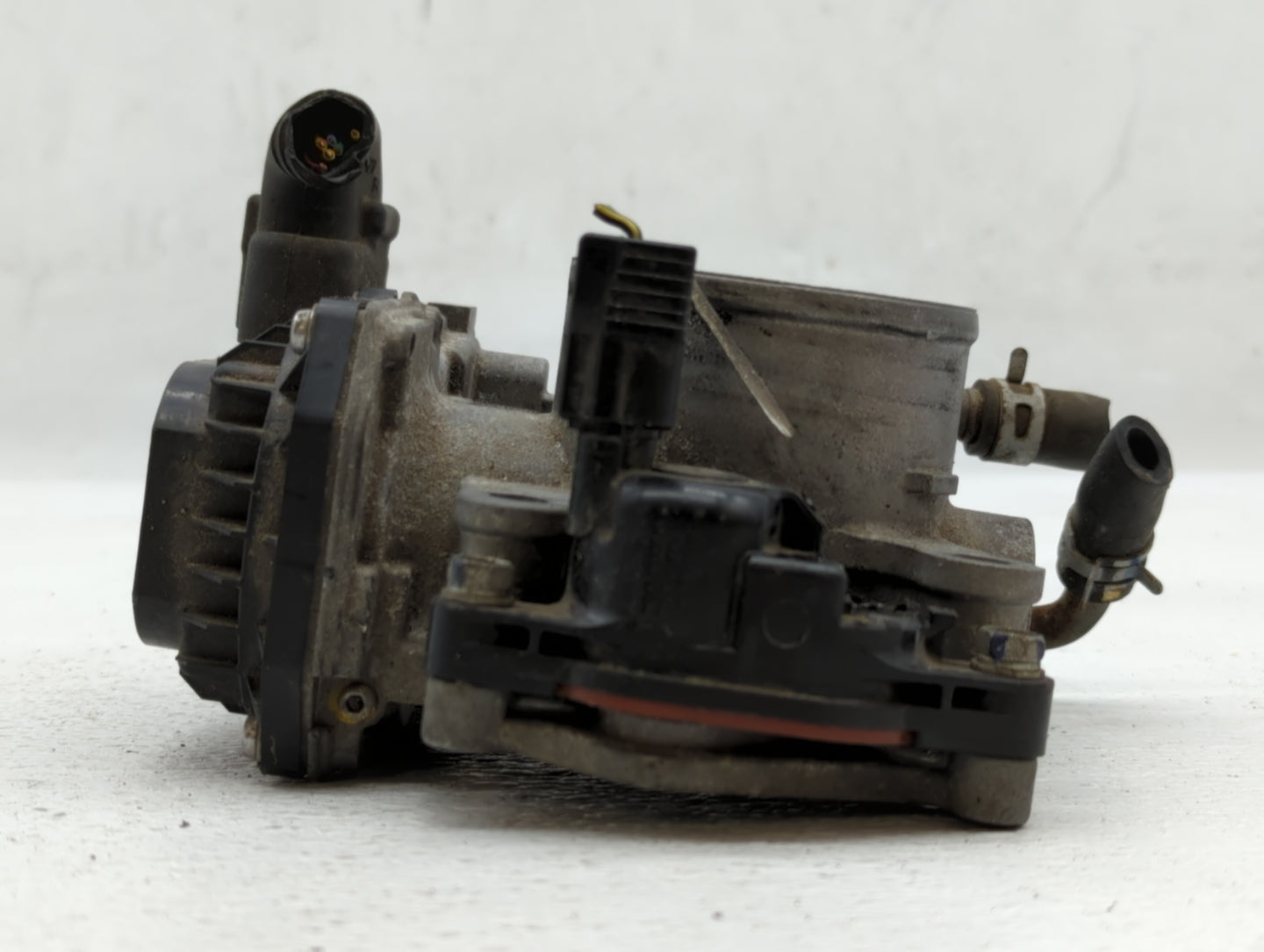 2012-2015 Honda Civic Throttle Body P/N:U22552345835 Fits Fits 2012 2013 2014 2015 2016 2017 2018 2019 2020 2021 2022 OEM Us