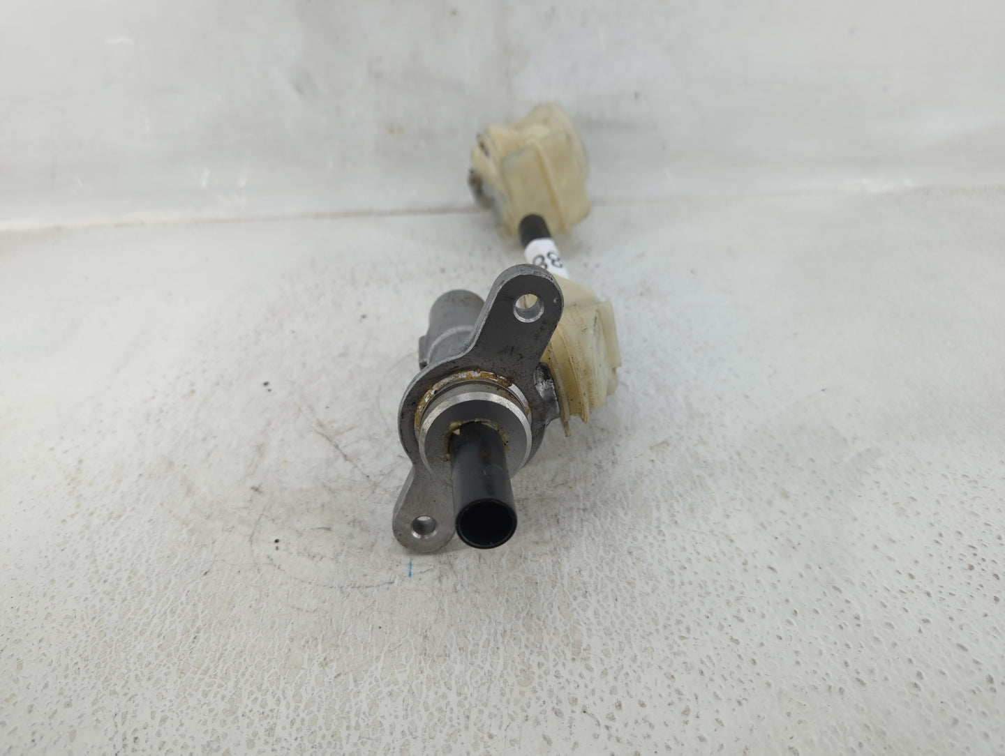 2012-2015 Honda Civic Brake Master Cylinder - Oemusedautoparts1.com