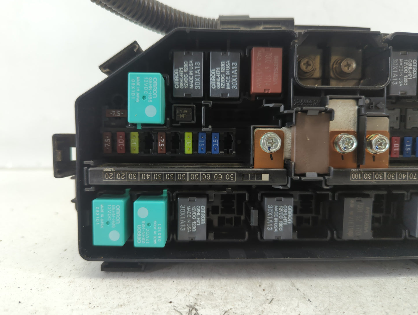 2012 Honda Civic Fusebox Fuse Box Panel Relay Module P/N:072R2057TW TR0 A012 A0 Fits OEM Used Auto Parts - Oemusedautoparts1