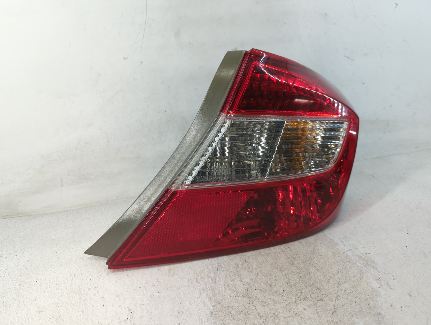 2012 Honda Civic Tail Light Assembly Passenger Right OEM P/N:HD594-B000R Fits OEM Used Auto Parts - Oemusedautoparts1.com