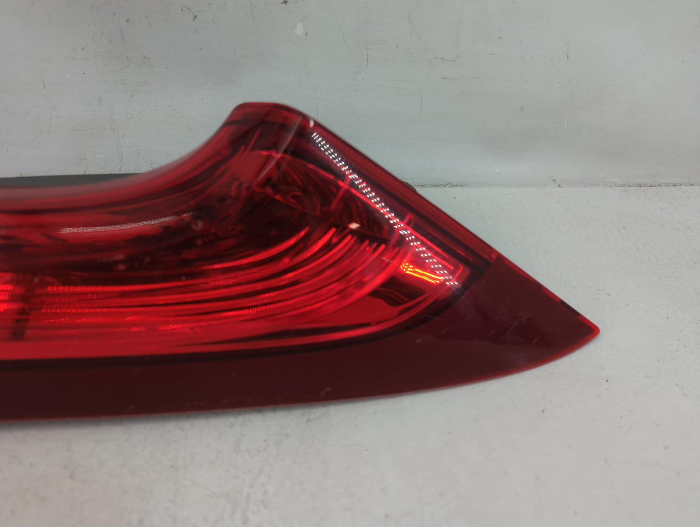 2012-2014 Honda Cr-V Tail Light Assembly Passenger Right OEM Fits Fits 2012 2013 2014 OEM Used Auto Parts - Oemusedautoparts