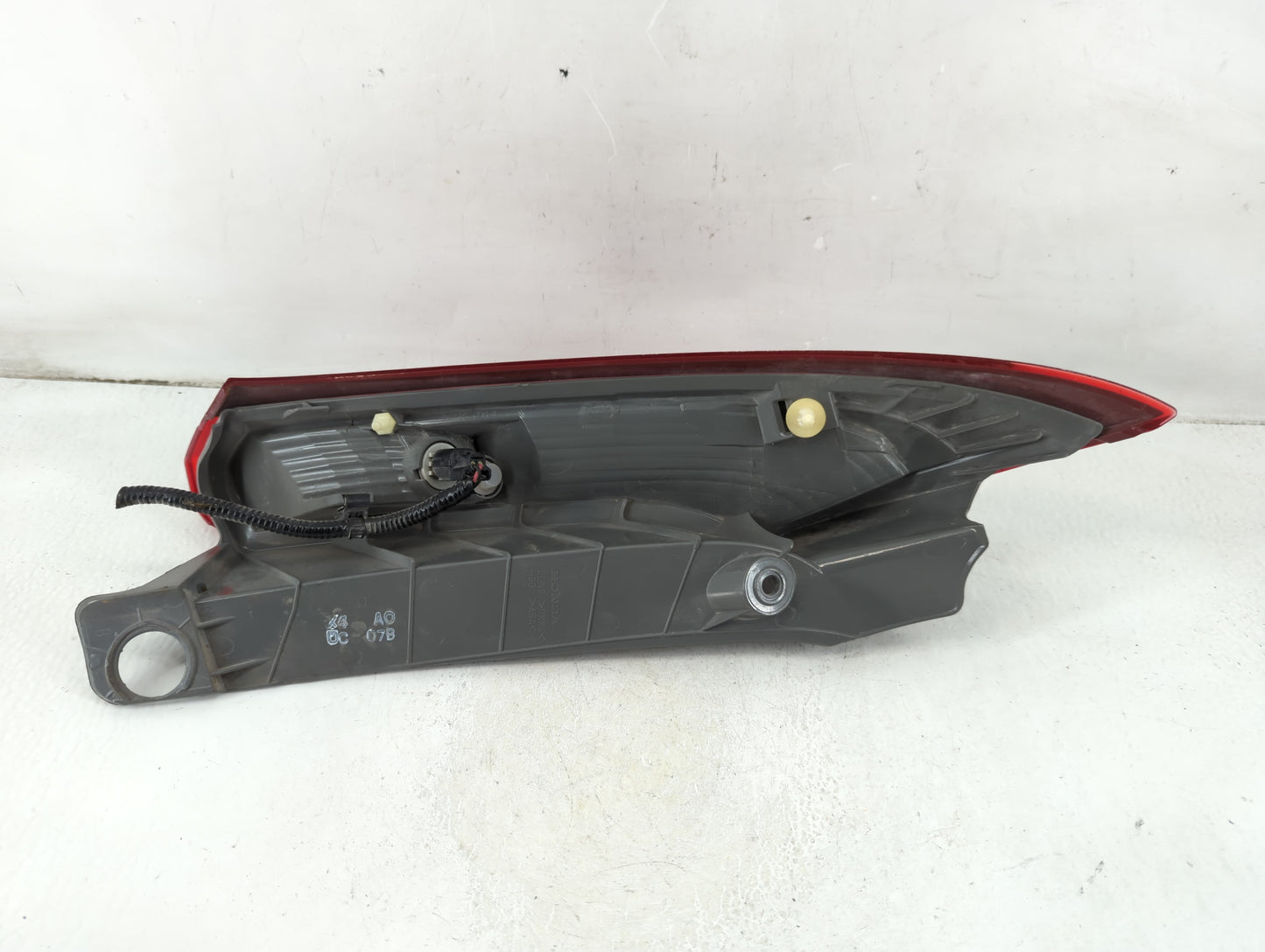 2012-2014 Honda Cr-V Tail Light Assembly Passenger Right OEM Fits Fits 2012 2013 2014 OEM Used Auto Parts - Oemusedautoparts