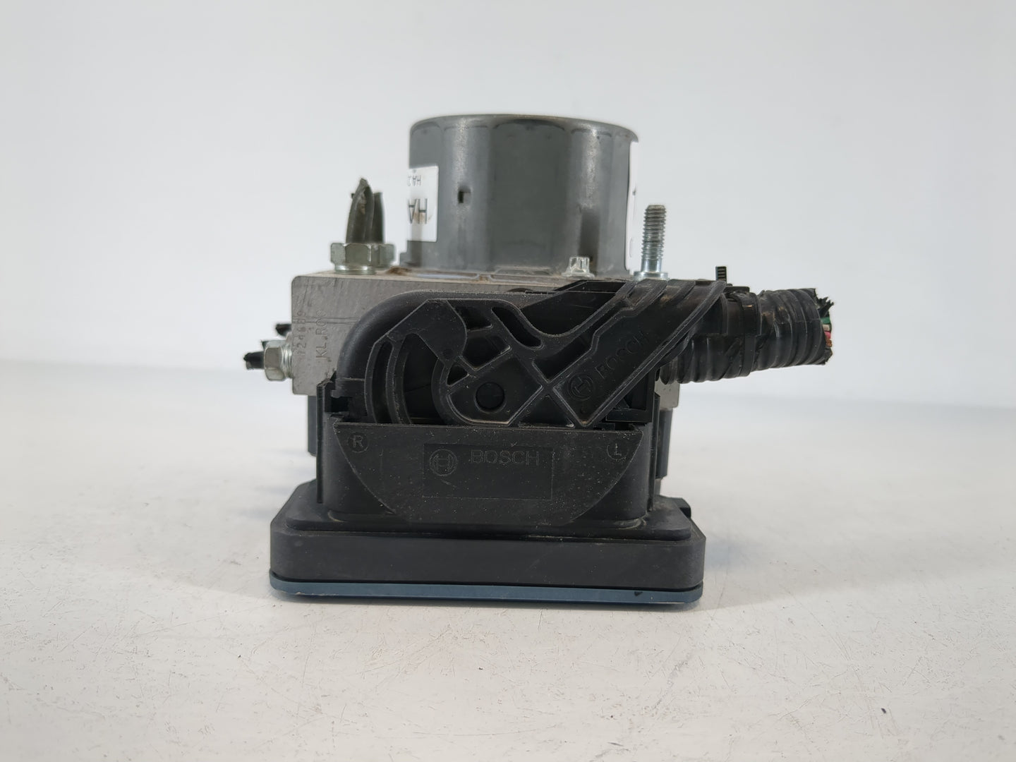 2012 Honda Cr-V ABS Pump Control Module Replacement P/N:57110-t0h-a030 m1 Fits OEM Used Auto Parts - Oemusedautoparts1.com