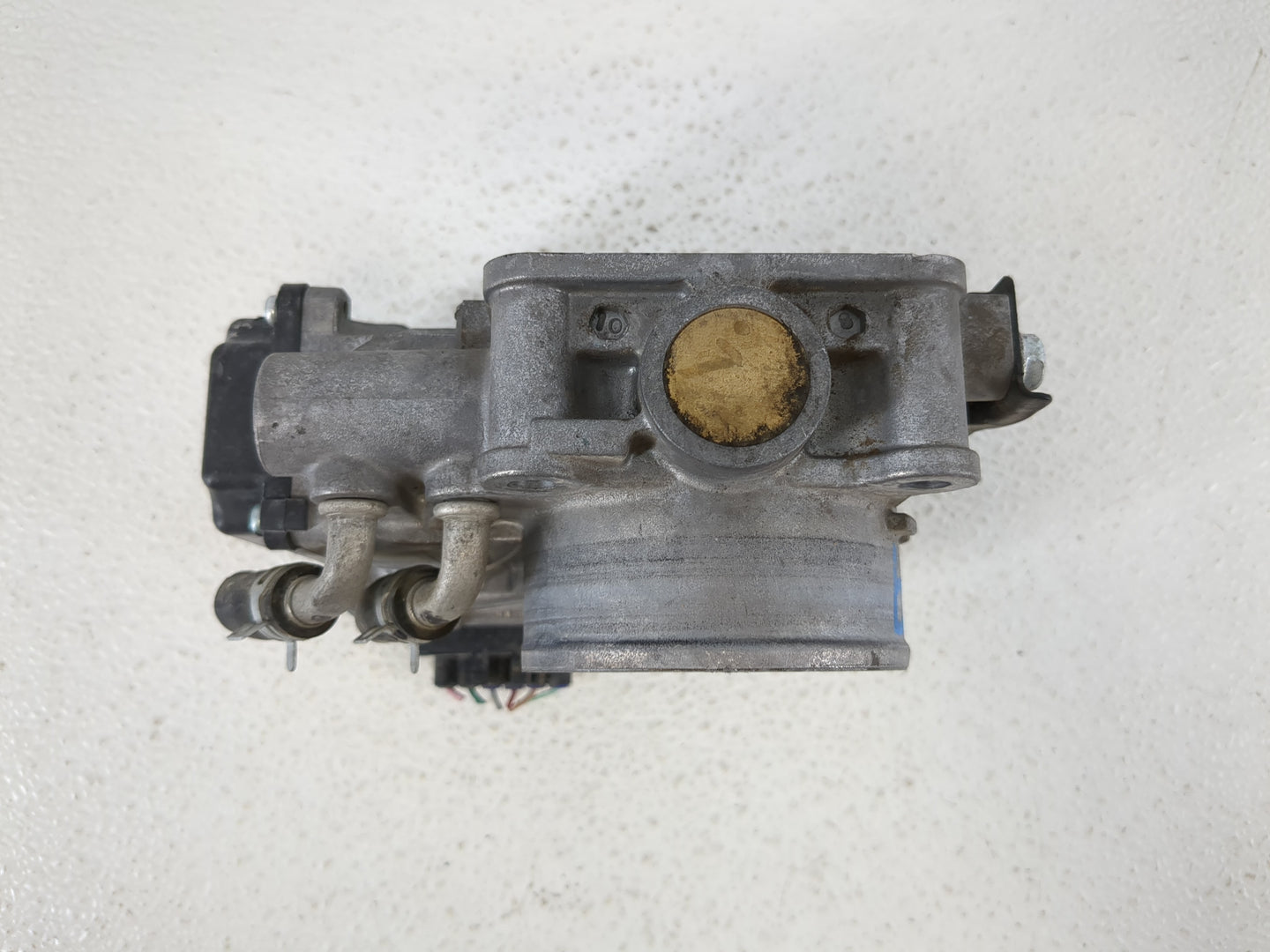 2010-2014 Honda Cr-V Throttle Body P/N:GMFD7E Fits Fits 2010 2011 2012 2013 2014 2015 OEM Used Auto Parts - Oemusedautoparts