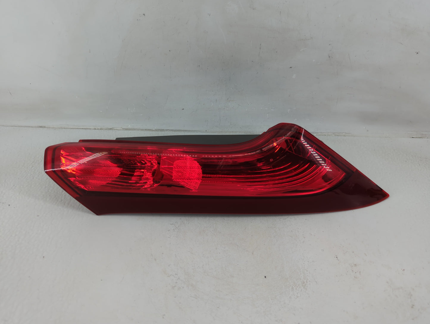 2012-2014 Honda Cr-V Tail Light Assembly Passenger Right OEM Fits Fits 2012 2013 2014 OEM Used Auto Parts - Oemusedautoparts