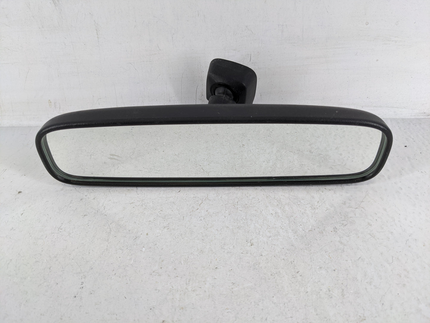 2005-2016 Honda Cr-V Interior Rear View Mirror Replacement OEM P/N:E4032197 Fits OEM Used Auto Parts - Oemusedautoparts1.com