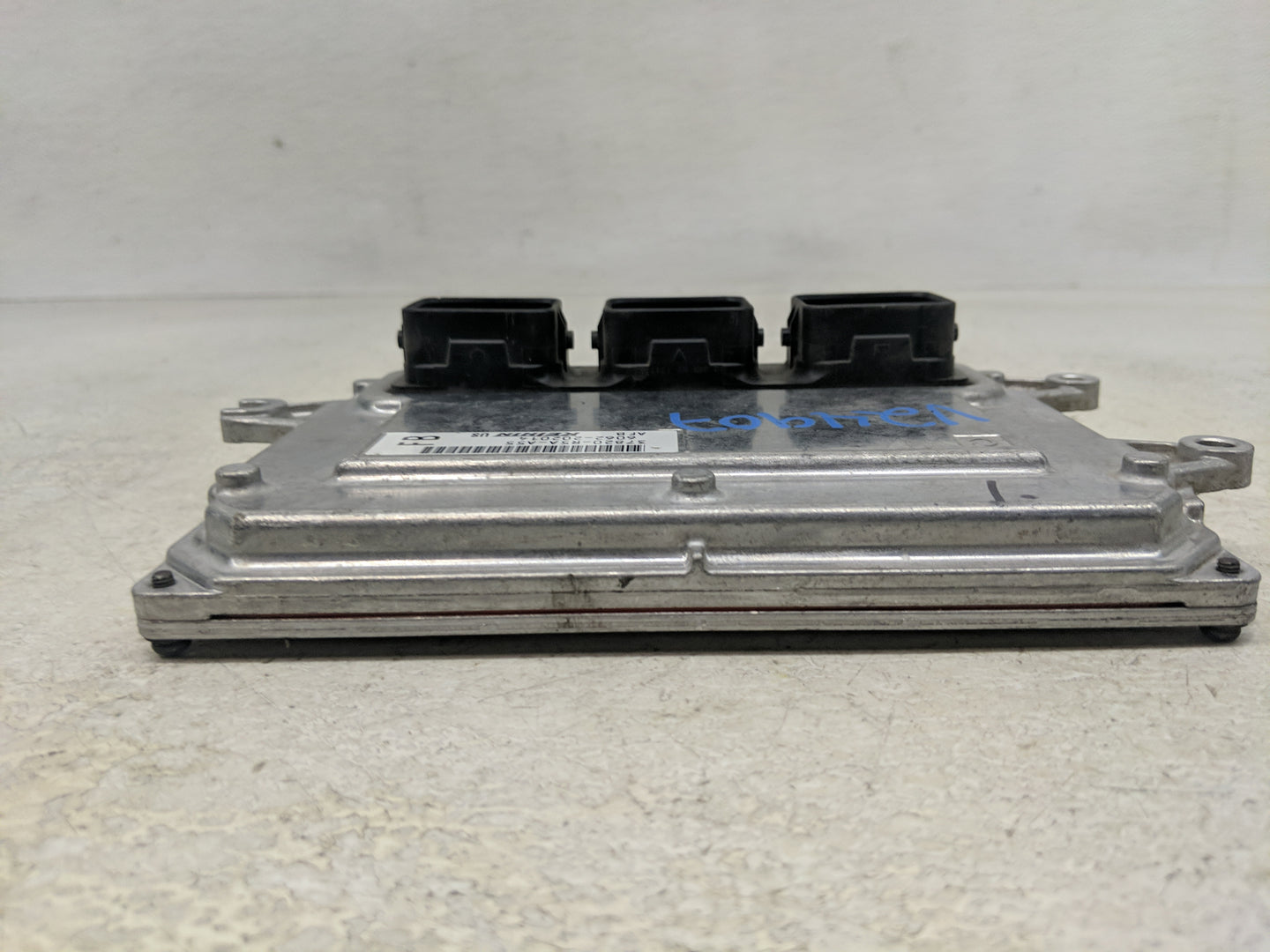 2012-2014 Honda Cr-V PCM Engine Control Computer ECU ECM PCU OEM P/N:37820-R5A-A55 Fits Fits 2012 2013 2014 OEM Used Auto Pa