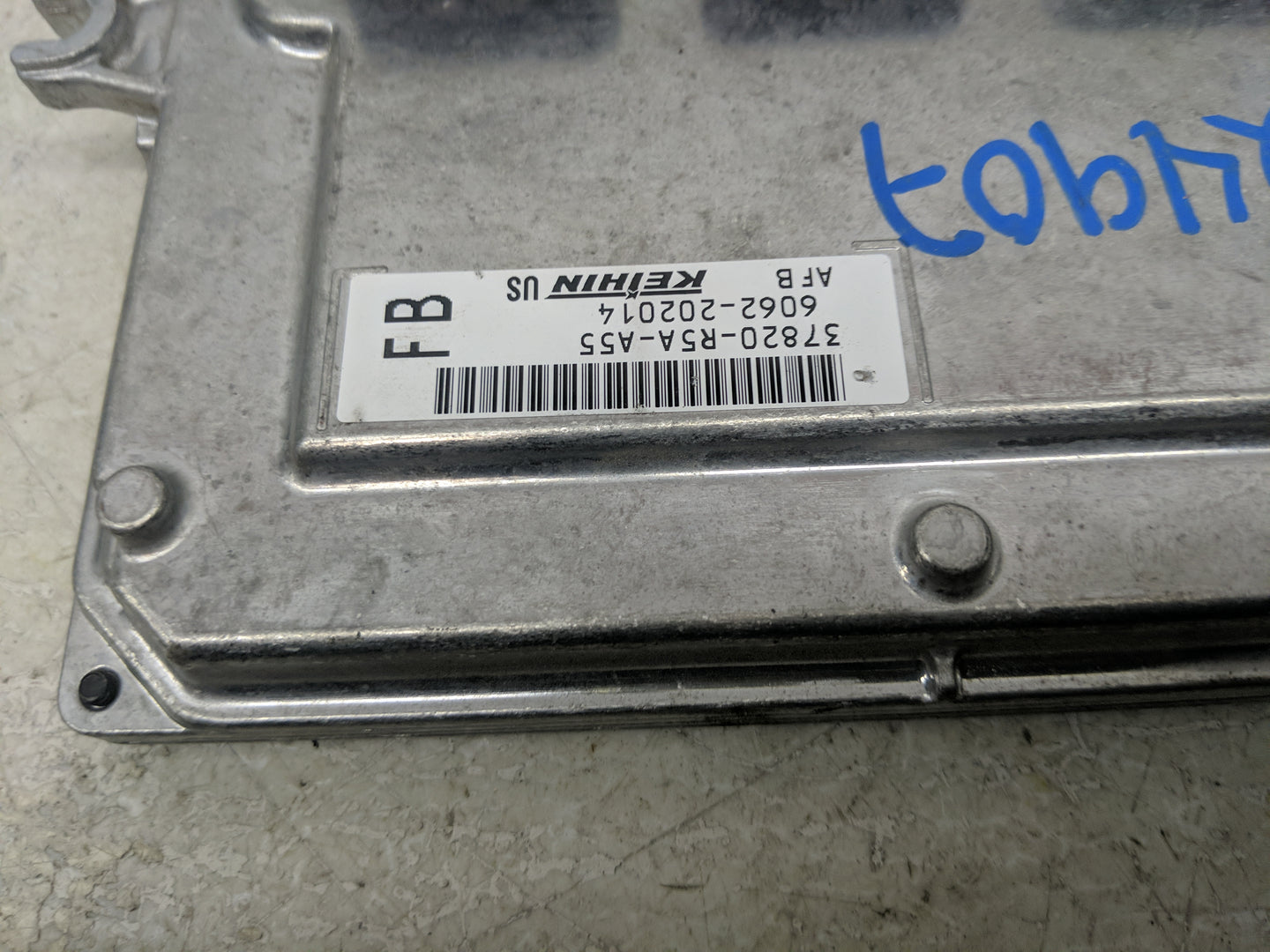 2012-2014 Honda Cr-V PCM Engine Control Computer ECU ECM PCU OEM P/N:37820-R5A-A55 Fits Fits 2012 2013 2014 OEM Used Auto Pa