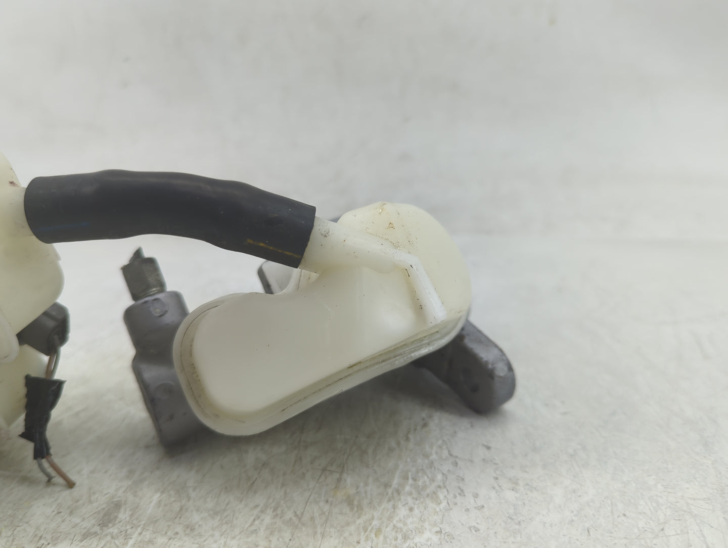 2012-2016 Honda Cr-v Brake Master Cylinder - Oemusedautoparts1.com