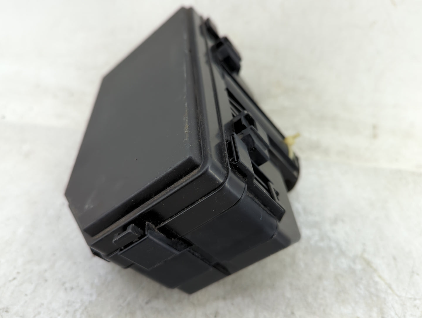 2012-2014 Honda Cr-V Fusebox Fuse Box Panel Relay Module P/N:T1WA010A0 Fits Fits 2012 2013 2014 OEM Used Auto Parts - Oemuse