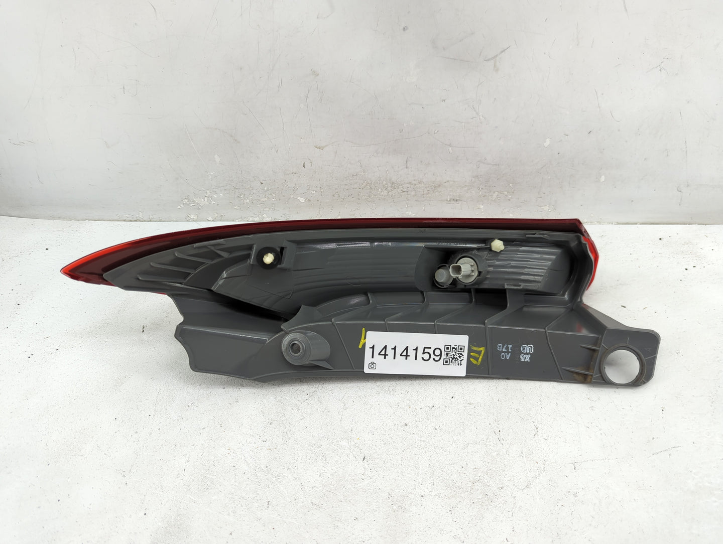 2012-2014 Honda Cr-V Tail Light Assembly Driver Left OEM P/N:P9839 Fits Fits 2012 2013 2014 OEM Used Auto Parts - Oemusedaut