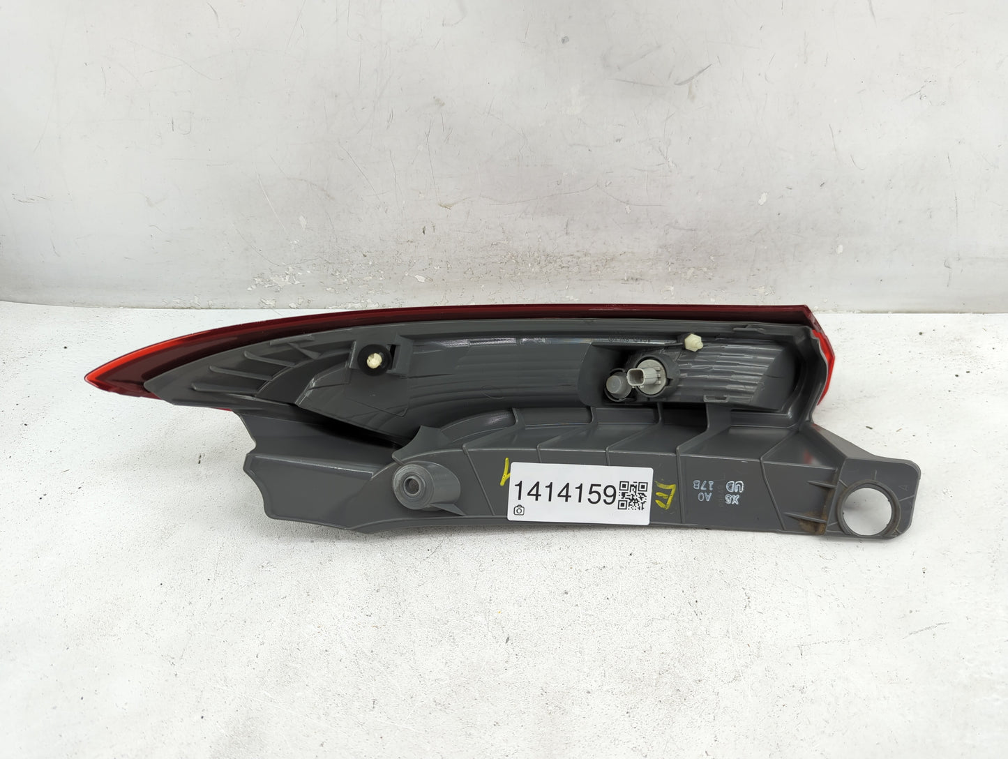 2012-2014 Honda Cr-V Tail Light Assembly Driver Left OEM P/N:P9839 Fits Fits 2012 2013 2014 OEM Used Auto Parts - Oemusedaut