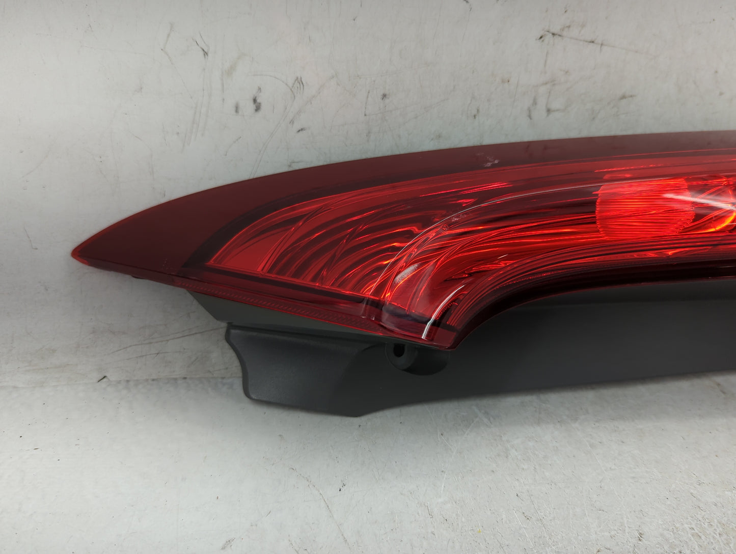 2012-2014 Honda Cr-V Tail Light Assembly Passenger Right OEM P/N:P9849 Fits Fits 2012 2013 2014 OEM Used Auto Parts - Oemuse