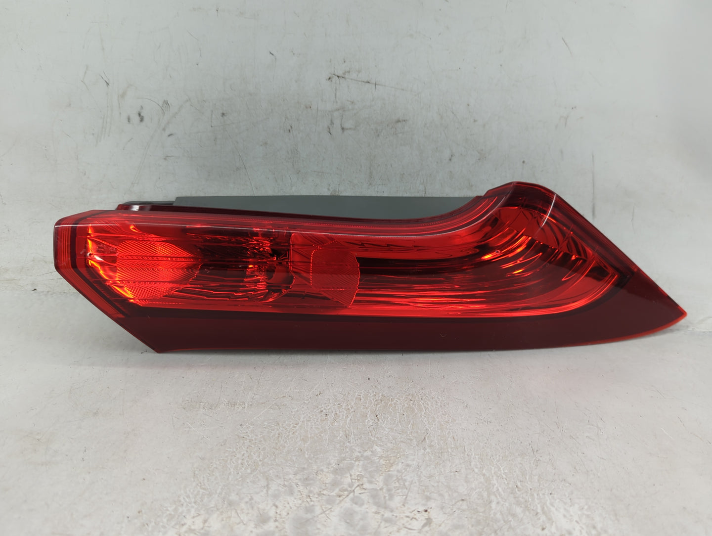 2012-2014 Honda Cr-V Tail Light Assembly Passenger Right OEM P/N:P9839 Fits Fits 2012 2013 2014 OEM Used Auto Parts - Oemuse