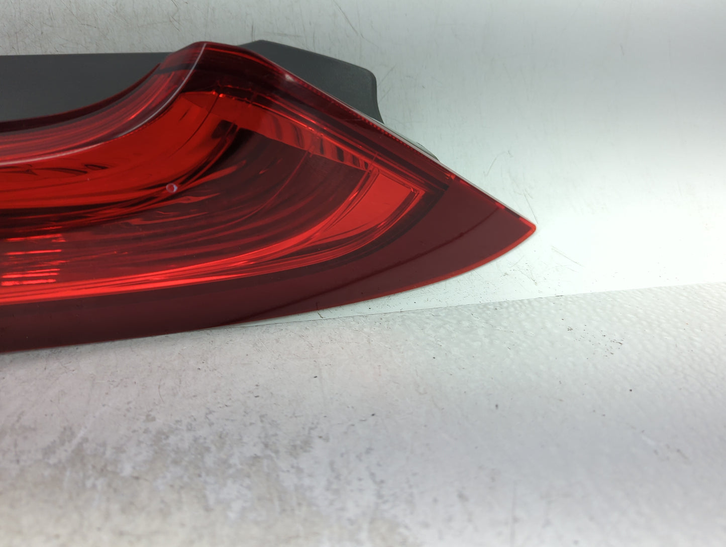 2012-2014 Honda Cr-V Tail Light Assembly Passenger Right OEM P/N:P9849 Fits Fits 2012 2013 2014 OEM Used Auto Parts - Oemuse