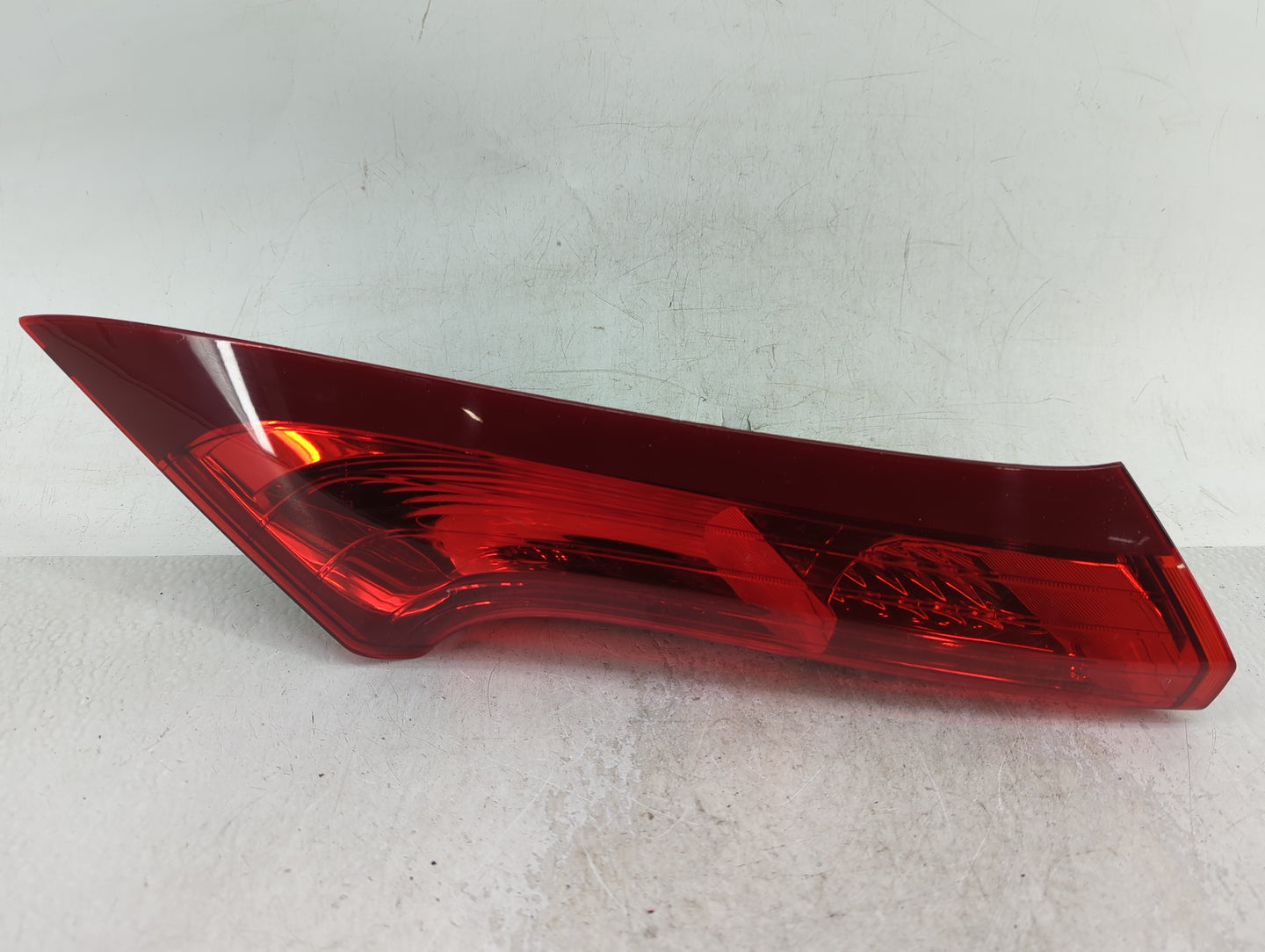 2012-2014 Honda Cr-V Tail Light Assembly Passenger Right OEM P/N:P9849 Fits Fits 2012 2013 2014 OEM Used Auto Parts - Oemuse