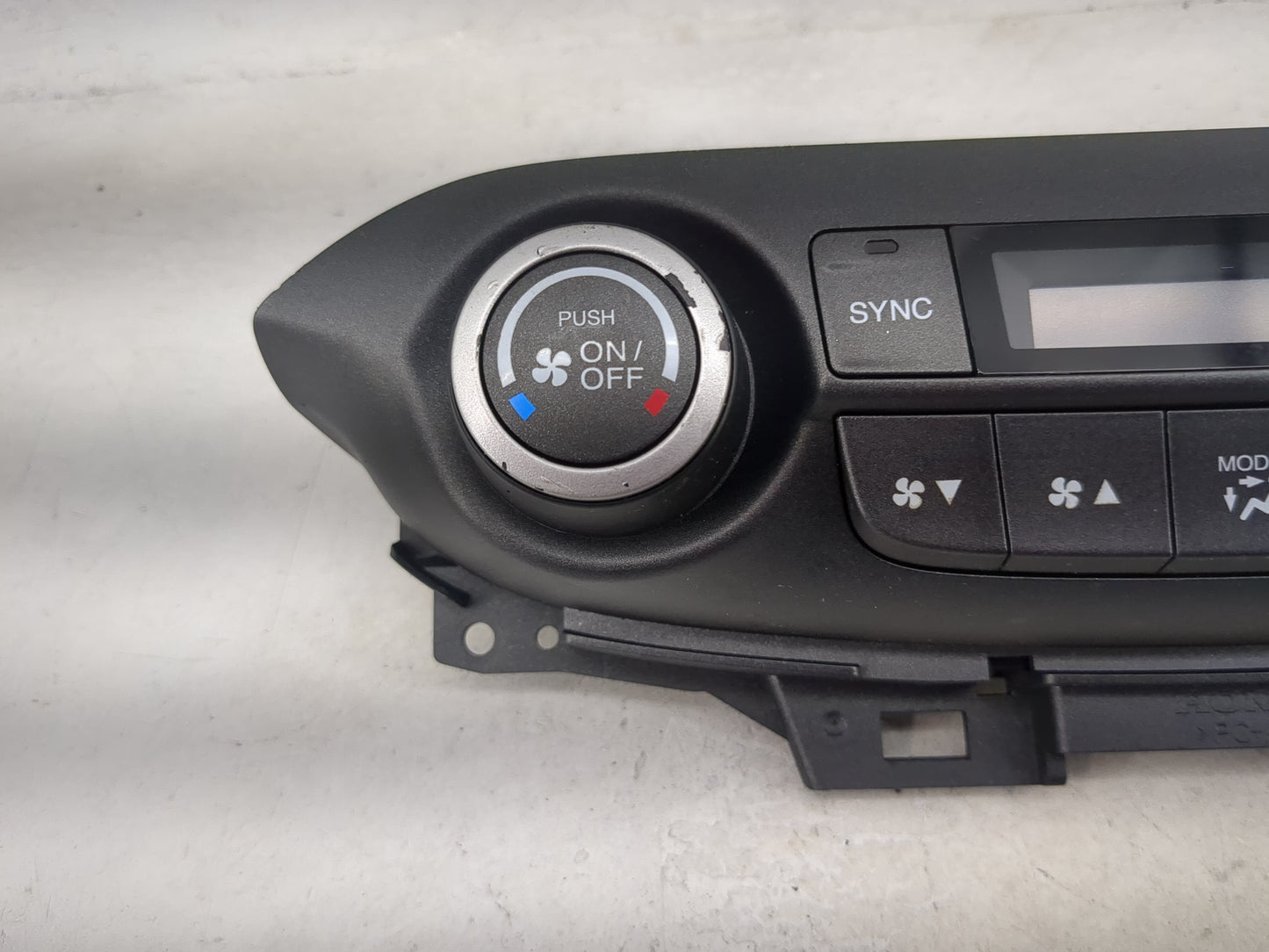 2012 Honda Cr-V Climate Control Module Temperature AC/Heater Replacement P/N:79600T0GA410M1 Fits OEM Used Auto Parts - Oemus