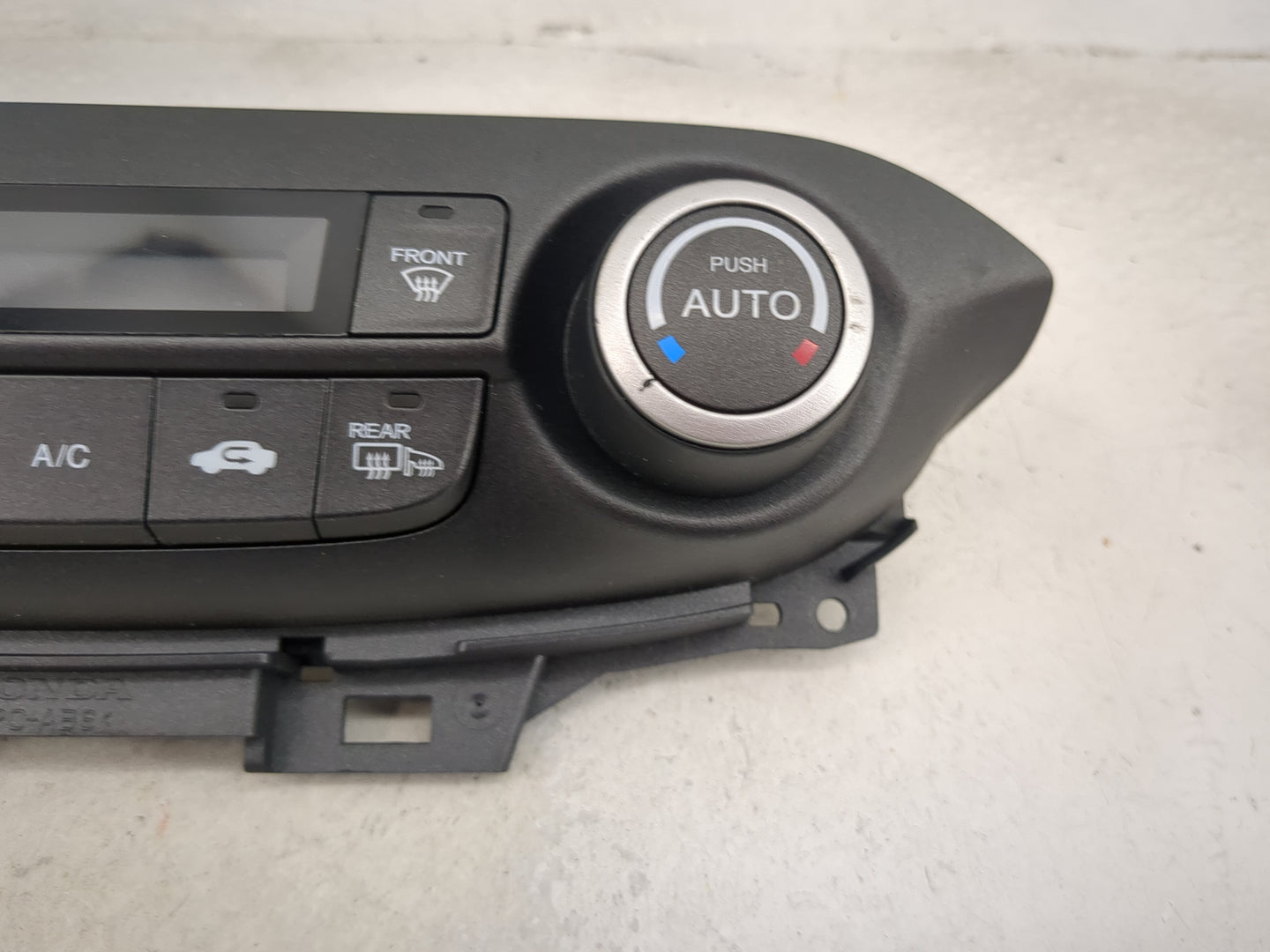 2012 Honda Cr-V Climate Control Module Temperature AC/Heater Replacement P/N:79600T0GA410M1 Fits OEM Used Auto Parts - Oemus