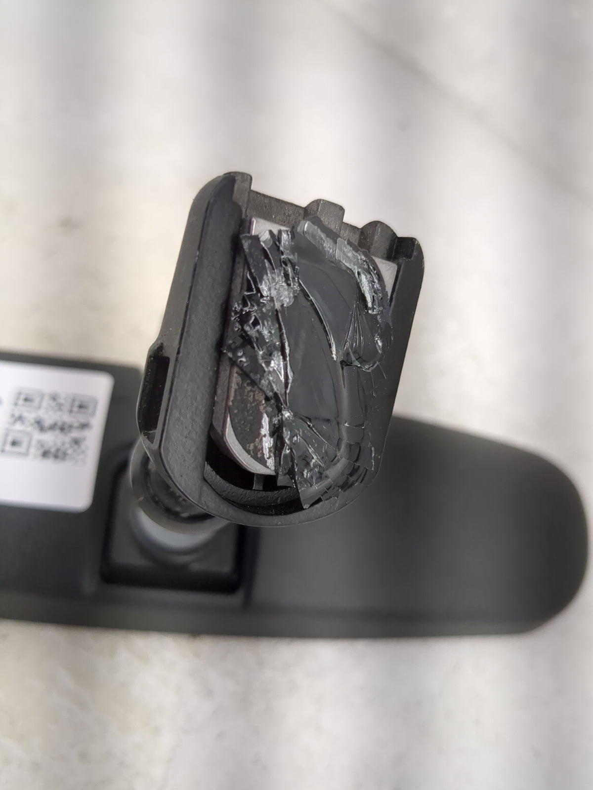 2017-2019 Honda Cr-V Interior Rear View Mirror Replacement OEM P/N:E11 015617 Fits OEM Used Auto Parts - Oemusedautoparts1.c