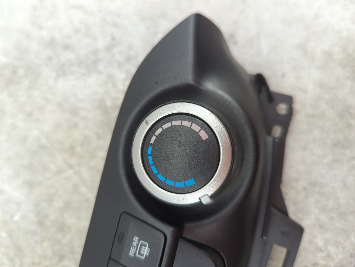 2012 Honda Cr-V Climate Control Module Temperature AC/Heater Replacement P/N:79500 T0A A0 Fits OEM Used Auto Parts - Oemused