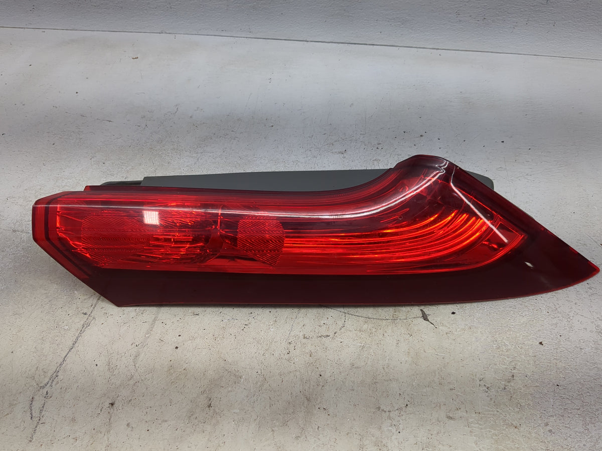 2012-2014 Honda Cr-v Passenger Right Side Deck Lid Mounted Tail Light 1512865 - Oemusedautoparts1.com