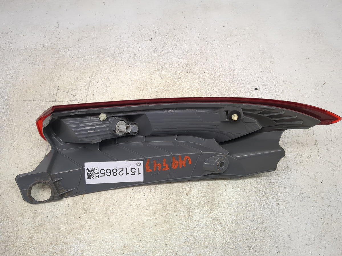 2012-2014 Honda Cr-v Passenger Right Side Deck Lid Mounted Tail Light 1512865 - Oemusedautoparts1.com