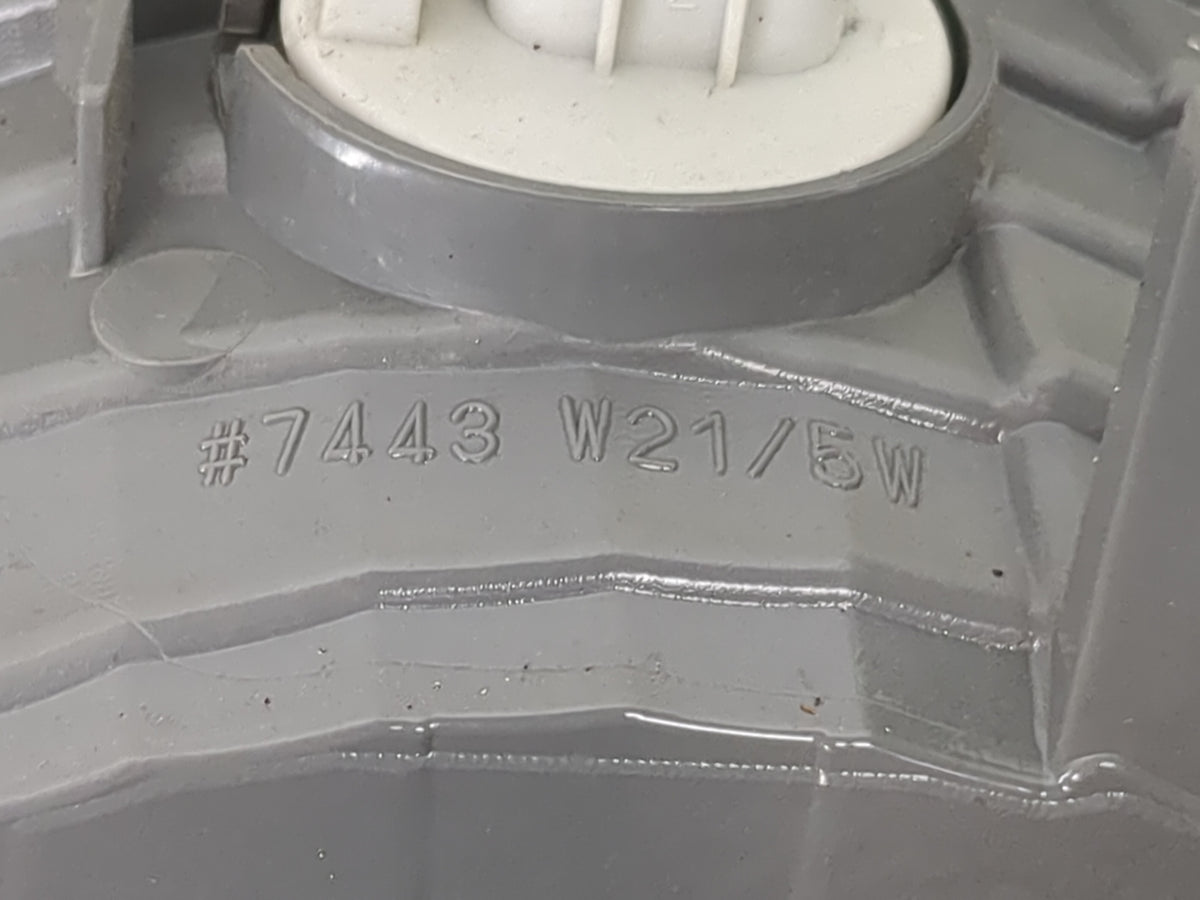 2012-2014 Honda Cr-v Passenger Right Side Deck Lid Mounted Tail Light 1513549 - Oemusedautoparts1.com
