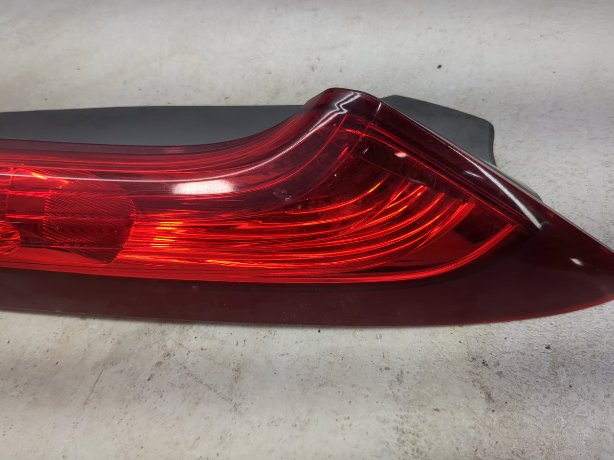 2012-2014 Honda Cr-v Passenger Right Side Deck Lid Mounted Tail Light 1513592 - Oemusedautoparts1.com