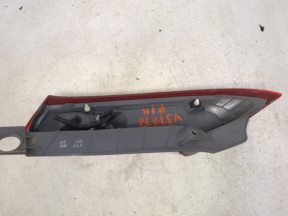 2012-2014 Honda Cr-v Passenger Right Side Deck Lid Mounted Tail Light 1513592 - Oemusedautoparts1.com