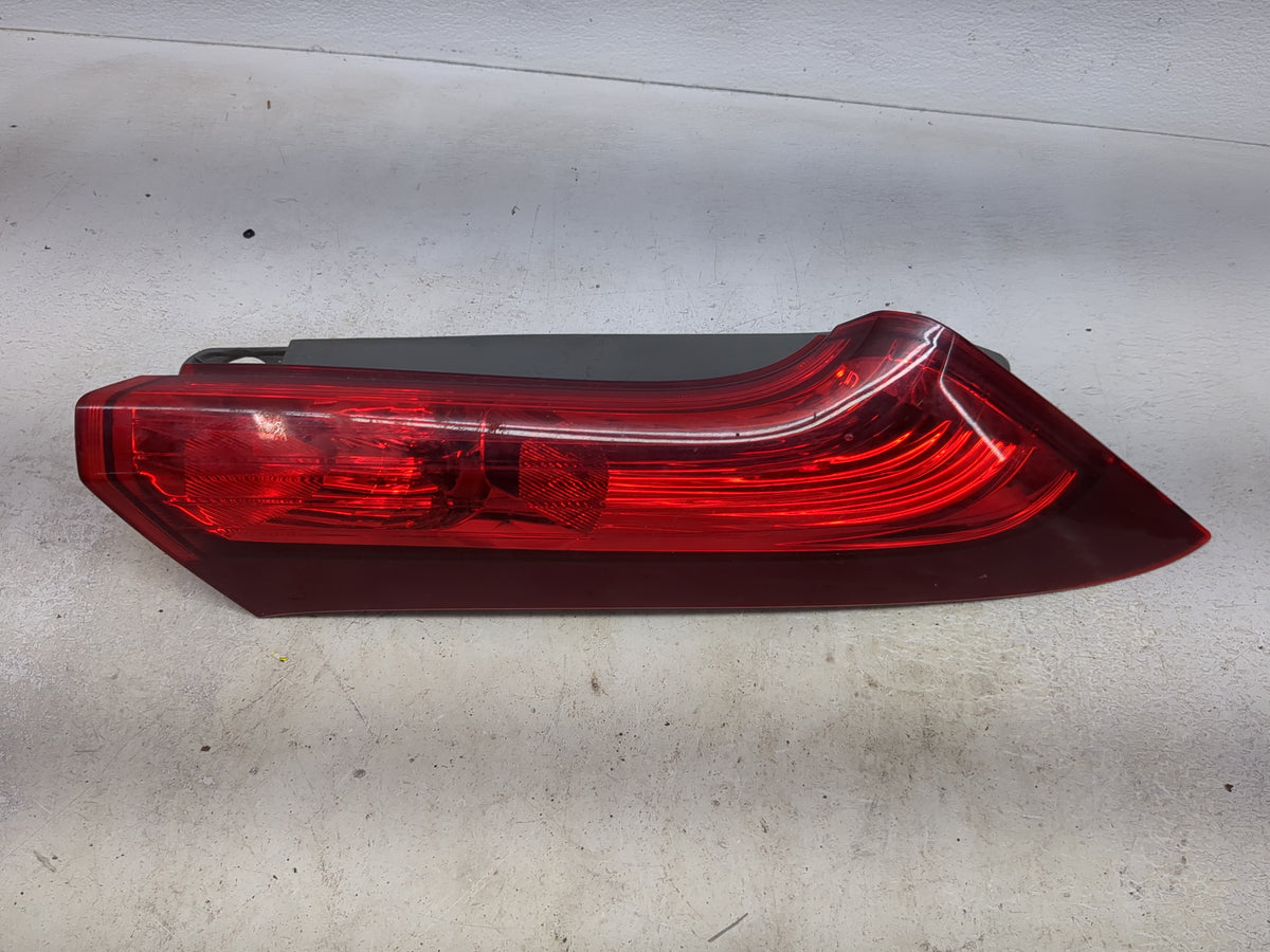 2012-2014 Honda Cr-v Passenger Right Side Deck Lid Mounted Tail Light 1513726 - Oemusedautoparts1.com
