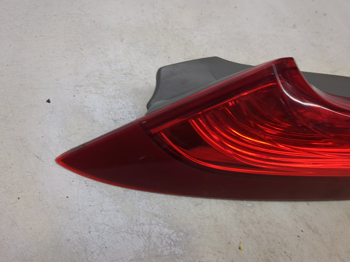 2012-2014 Honda Cr-v Driver Left Side Deck Lid Mounted Tail Light 1513727 - Oemusedautoparts1.com