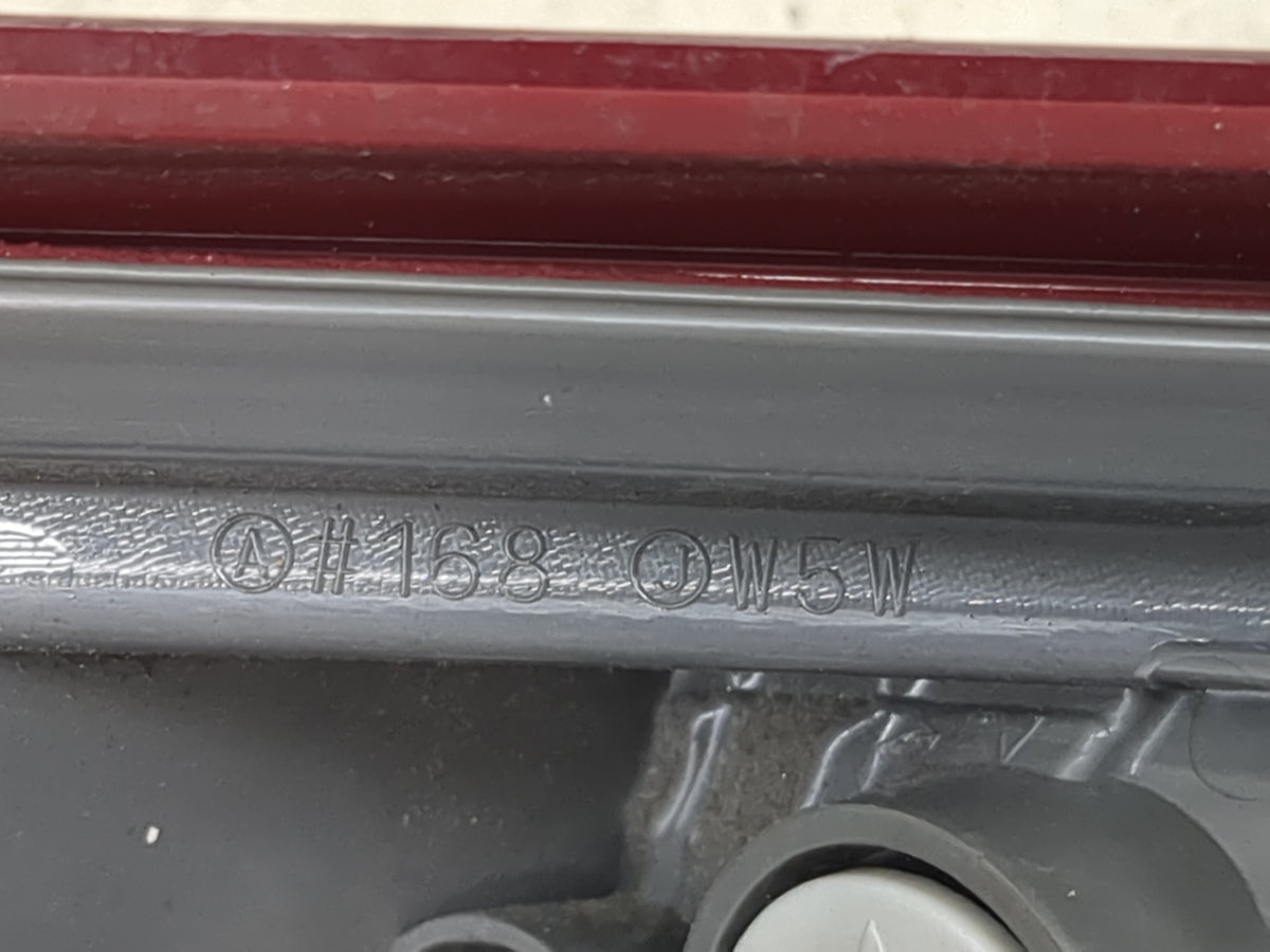 2012-2014 Honda Cr-v Driver Left Side Deck Lid Mounted Tail Light 1513727 - Oemusedautoparts1.com
