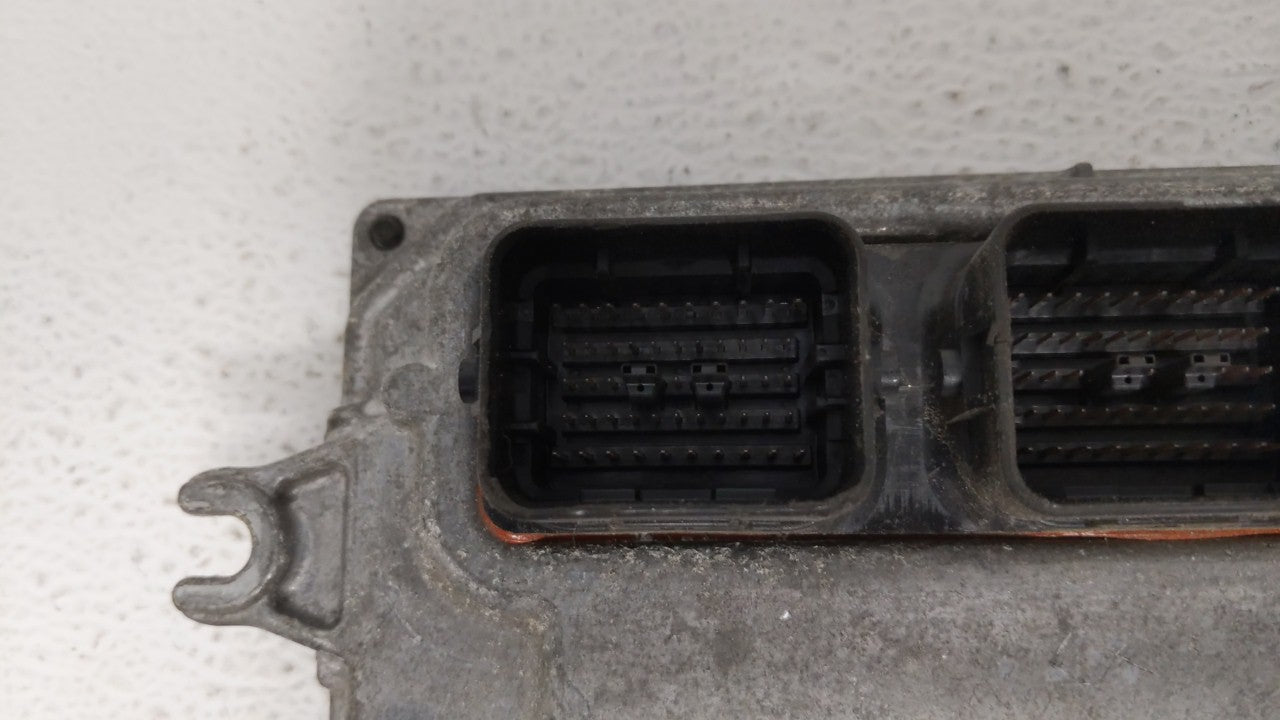 2012-2014 Honda Cr-V PCM Engine Control Computer ECU ECM PCU OEM P/N:37820-R5A-A66 37820-R5A-A64 Fits Fits 2012 2013 2014 OE