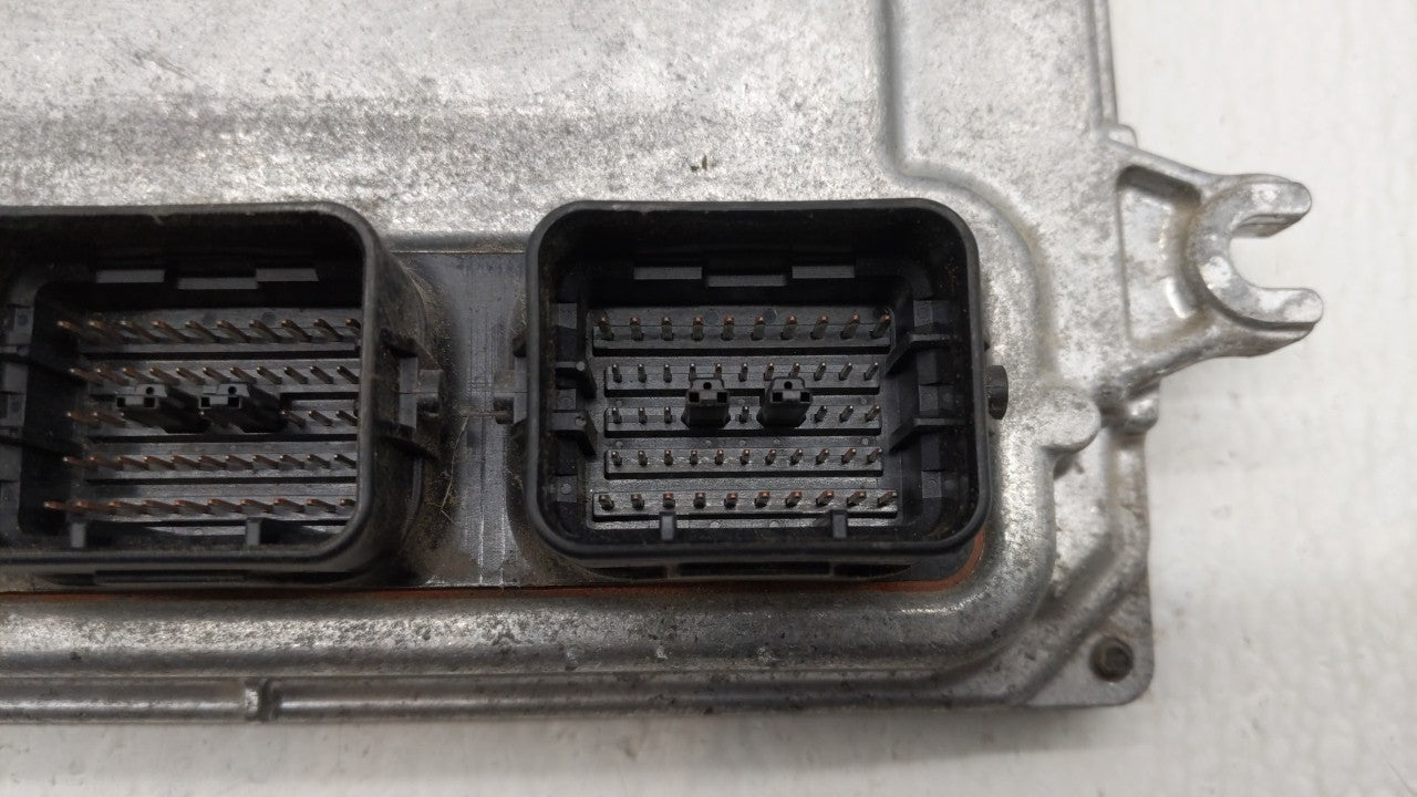 2012-2014 Honda Cr-V PCM Engine Control Computer ECU ECM PCU OEM P/N:37820-R5A-A66 37820-R5A-A64 Fits Fits 2012 2013 2014 OE