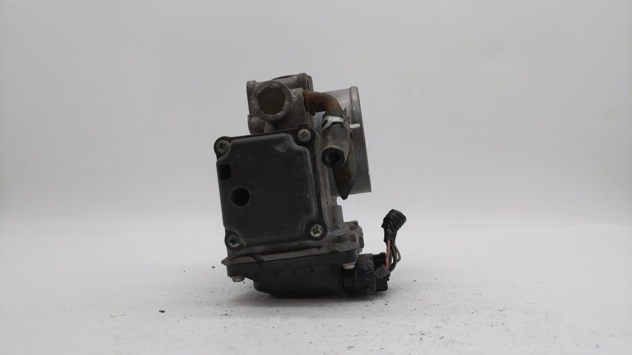 2010-2013 Honda Cr-V Throttle Body P/N:GMD7E GME1A Fits Fits 2010 2011 2012 2013 2014 OEM Used Auto Parts - Oemusedautoparts