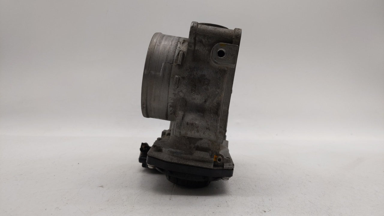 2010-2013 Honda Cr-V Throttle Body P/N:141001P20H GMD7E, GME1A Fits Fits 2010 2011 2012 2013 2014 OEM Used Auto Parts - Oemu