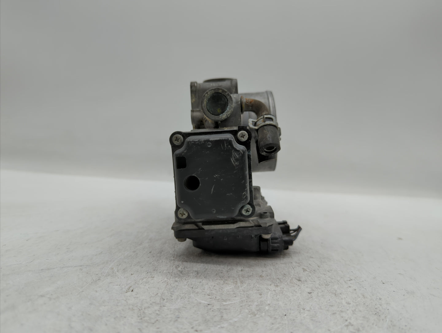 2010-2013 Honda Cr-V Throttle Body P/N:GMD7E GME1A Fits Fits 2010 2011 2012 2013 2014 OEM Used Auto Parts - Oemusedautoparts