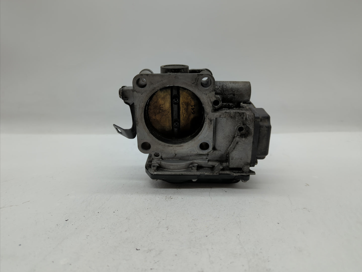 2010-2013 Honda Cr-V Throttle Body P/N:GMD7E GME1A Fits Fits 2010 2011 2012 2013 2014 OEM Used Auto Parts - Oemusedautoparts