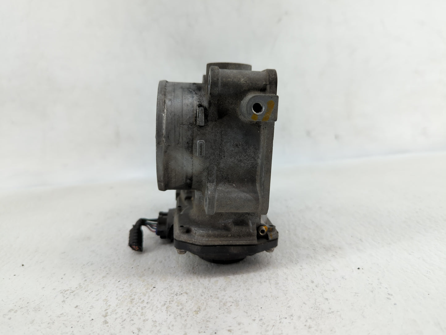 2010-2013 Honda Cr-V Throttle Body P/N:526-01 RME60-15, 141002P07H, GMD7E, GME1A Fits Fits 2010 2011 2012 2013 2014 OEM Used