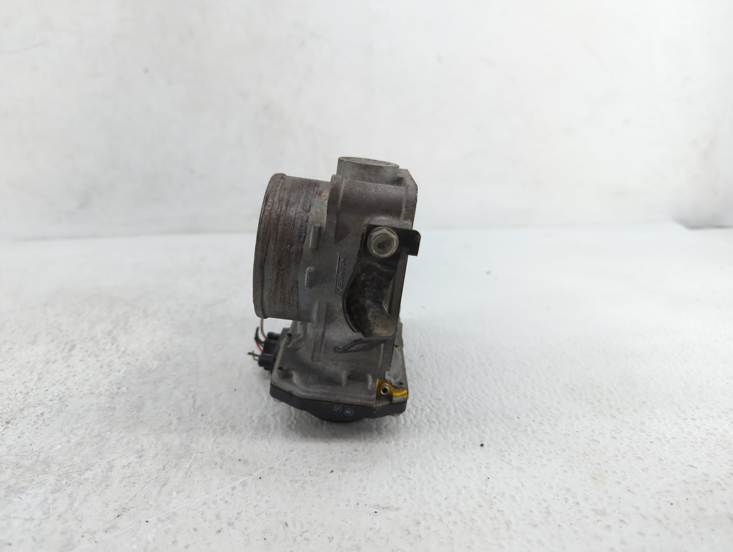 2010-2013 Honda Cr-V Throttle Body P/N:GMD7E GME1A Fits Fits 2010 2011 2012 2013 2014 OEM Used Auto Parts - Oemusedautoparts